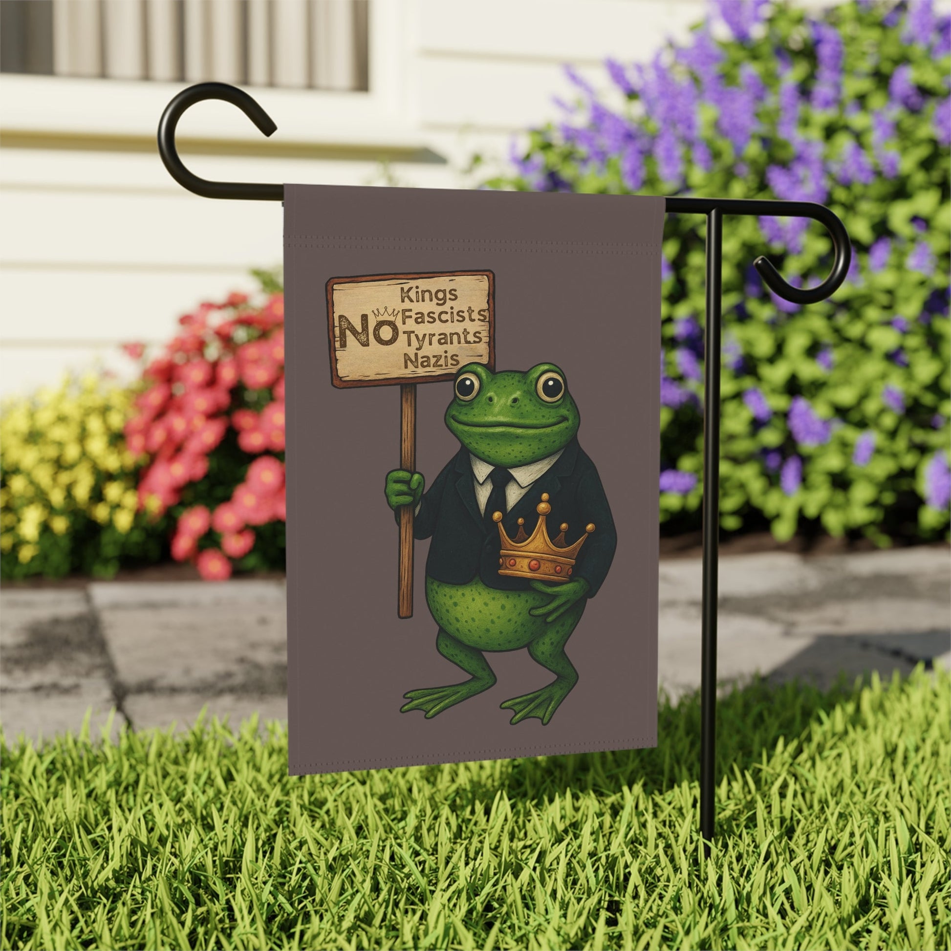 Frog Resistance Garden Flag - Resist Supply